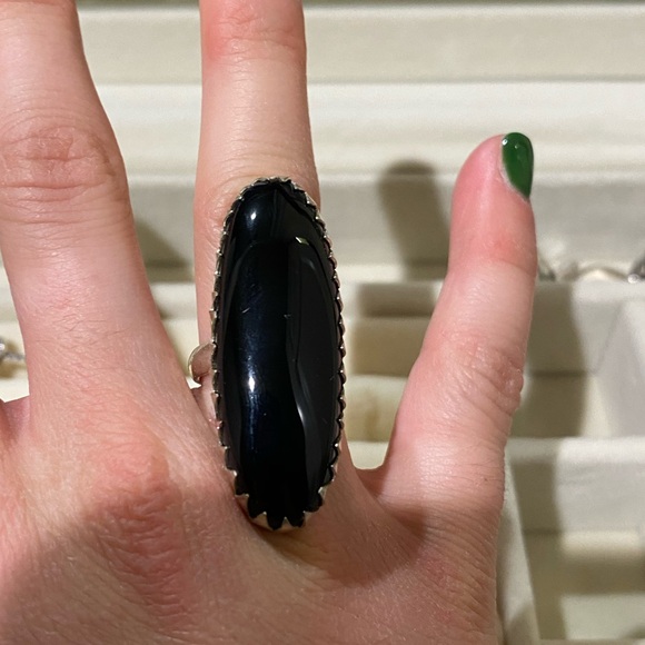 Sterling silver onyx ring size 5 - Picture 2 of 4